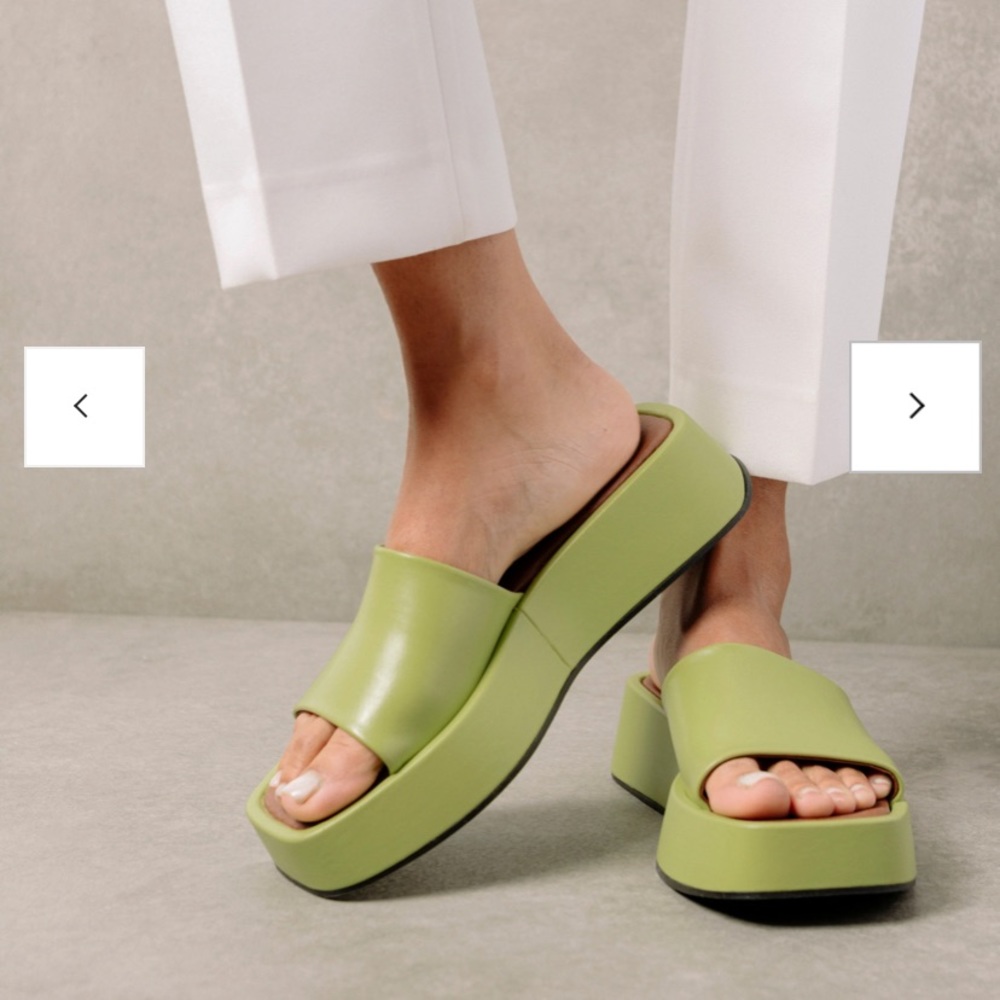 Aloha Janice - Green Vegan Leather Sandals